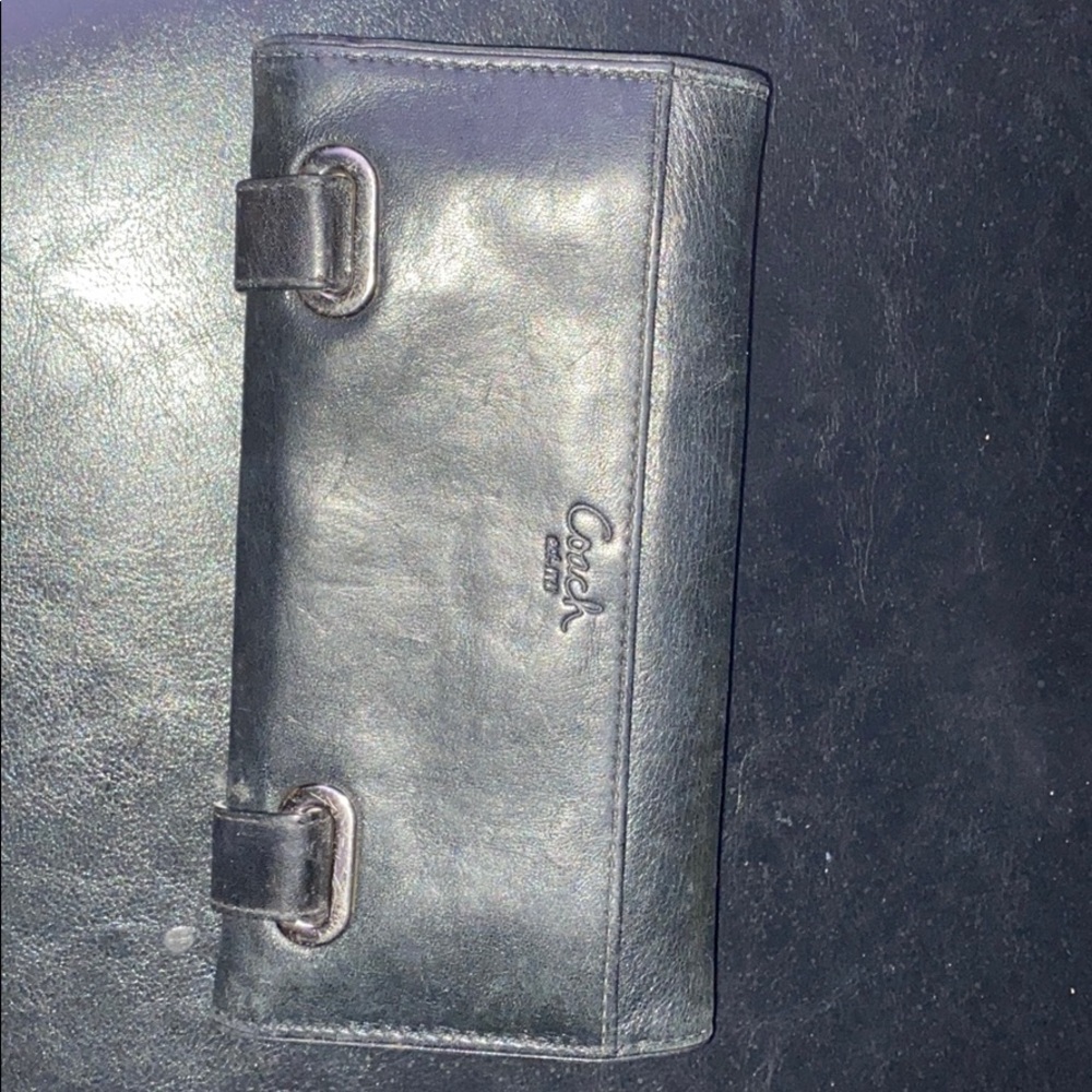 COACH Wallet.Black leather.Like new Silver accents